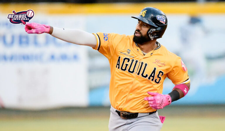 Águilas conectan 14 hits y suman su primera victoria de la semifinal