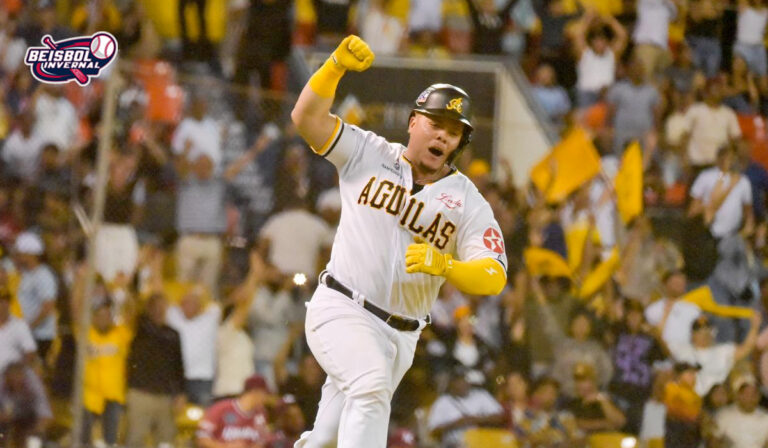 Águilas dejan en el terreno a los Gigantes con hit de Julio Rodríguez