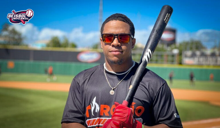 Toros adquieren de regreso a Enmanuel Valdez desde las Estrellas